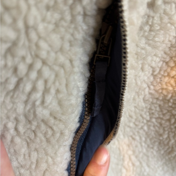 L.L. Bean Mountain Pile Sherpa Jacket - Picture 9 of 16